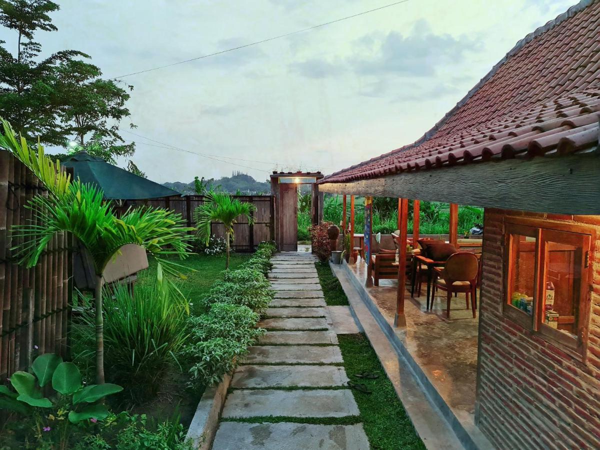 Villa Kayu Yogyakarta Ngoại thất bức ảnh